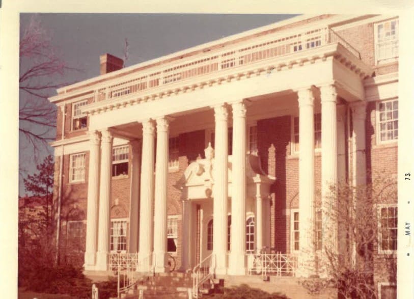 Front Psi Delta Lodge